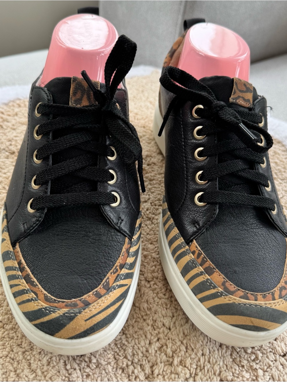 TILDA animal print lace up sneaker with elevated heel by Naturalizer Sz 9W